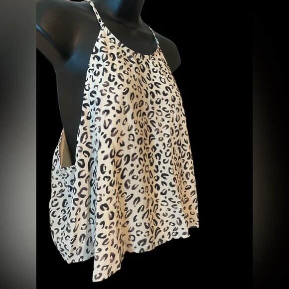 Saks | Women’s Halter Top | Crop Top animal print sleeveless flowy top NWT… - Picture 2 of 9